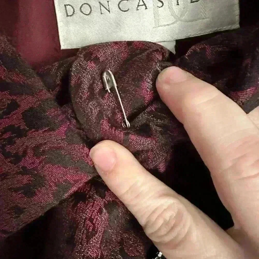 Doncaster Silk Dress Suit Size 8 Purple and Black Leopard Print - Picture 7 of 9